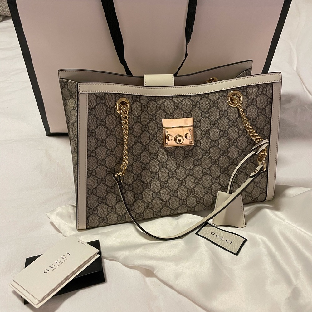 GUCCI MEDIUM PADLOCK SHOULD BAG